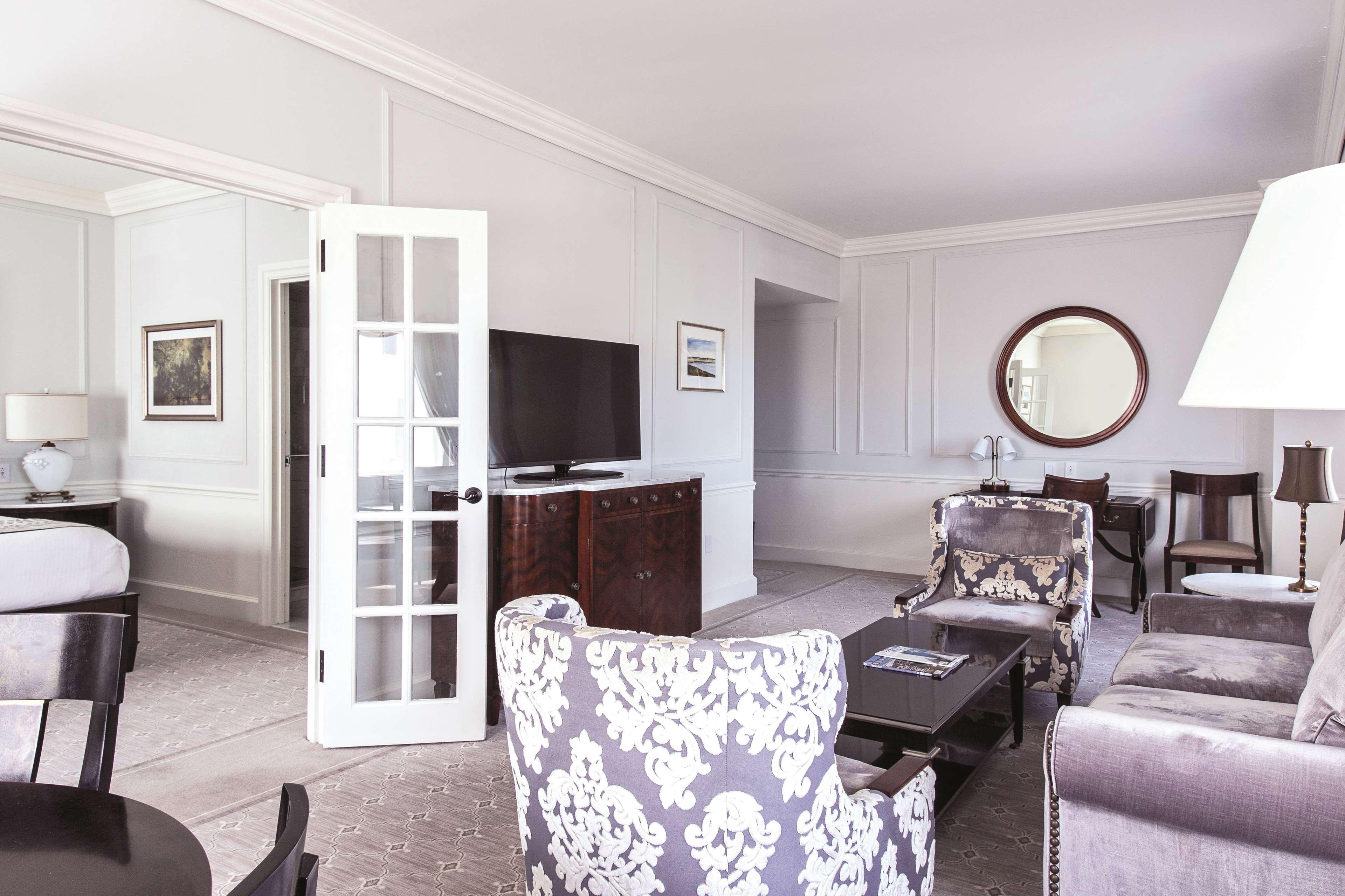 The Charleston Place ภายนอก รูปภาพ