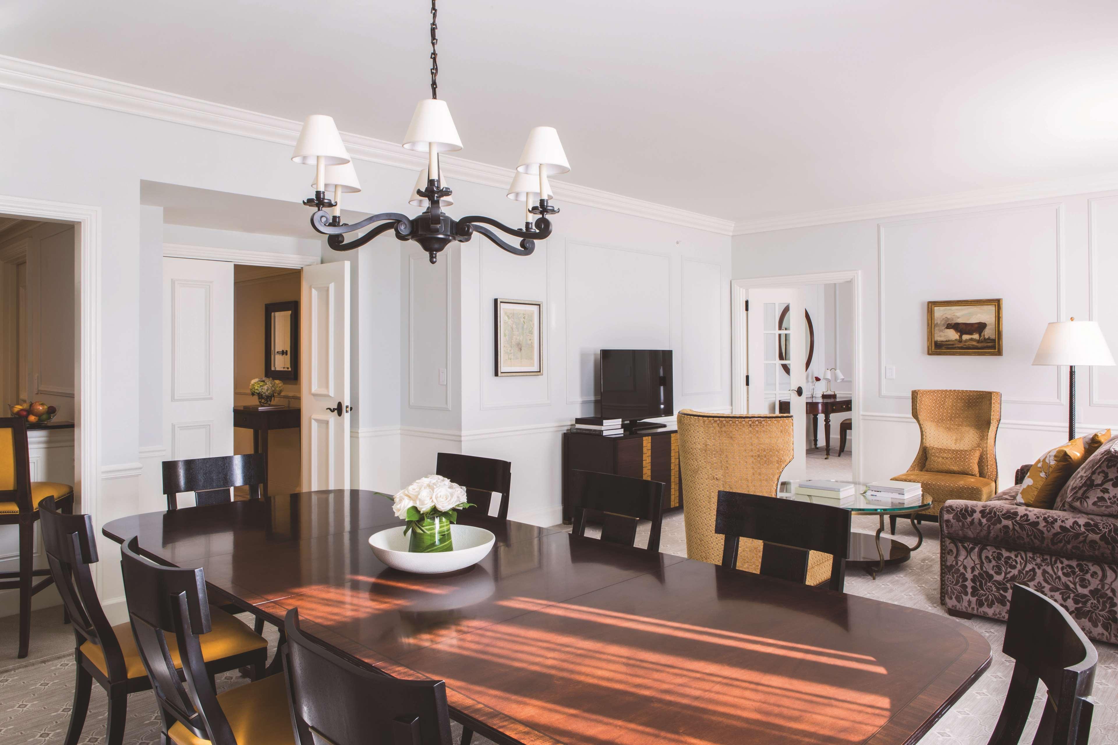 The Charleston Place ภายนอก รูปภาพ